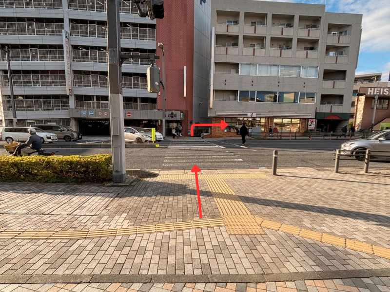 国道6号線を渡る横断歩道