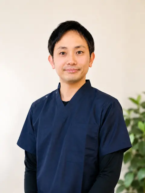 整体院ひざこぞう院長 川上卓哉