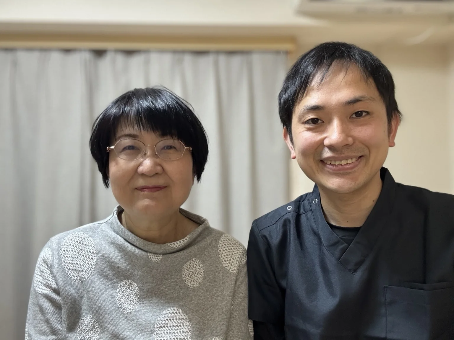 Y.O様と院長の写真